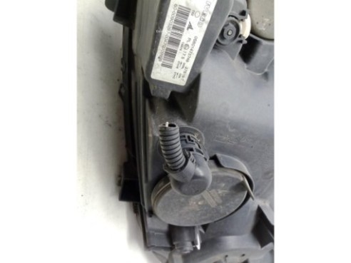   FARO DERECHO IVECO DAILY VI Furgón|Desguaces La Cabaña