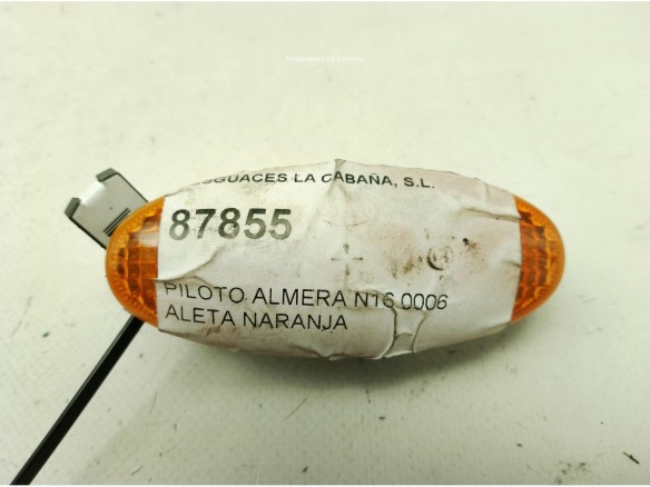 PILOTO ALETA DEL IZQ NISSAN ALMERA II (N16)|Desguaces La Cabaña