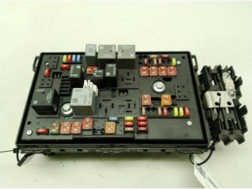 13343762RS CAJA FUSIBLES INTERIOR (BSI) OPEL ASTRA J (P10)|Desguaces La Cabaña