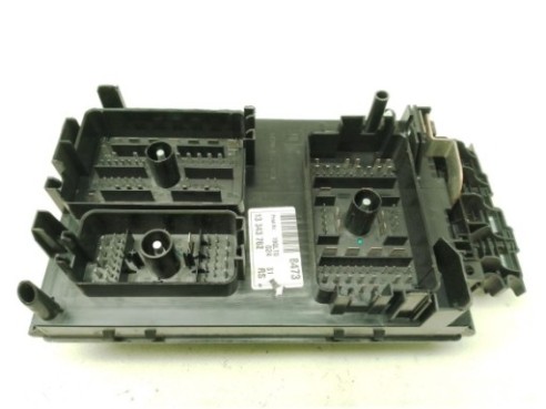 CAJA FUSIBLES INTERIOR (BSI)|Desguaces La Cabaña 2