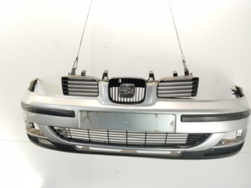 1M0807217ANGRU PARAGOLPES DEL SEAT LEON (1M1)|Desguaces La Cabaña
