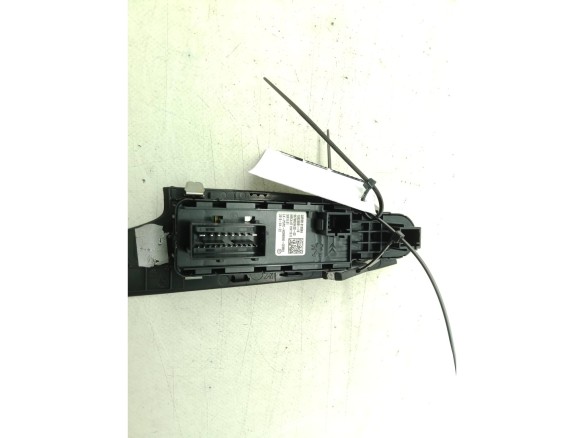 98421760ZD MANDO ELEVALUNAS PUERTA LAT DEL IZQ CITROEN C4 Picasso II|Desguaces La Cabaña