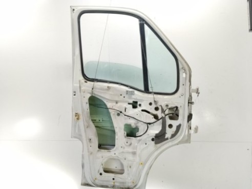 99460119 PUERTA LAT DEL IZQ IVECO DAILY VI Furgón|Desguaces La Cabaña