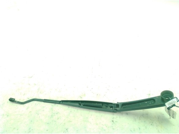 98311H8000 BRAZO LIMPIAPARABRISAS DEL IZQ KIA RIO IV (YB, SC)|Desguaces La Cabaña