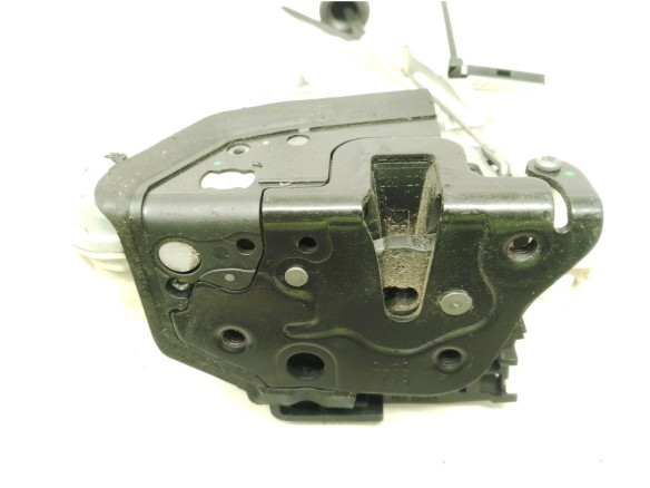 CERRADURA PUERTA LAT DEL IZQ VW PASSAT (3C2)|Desguaces La Cabaña