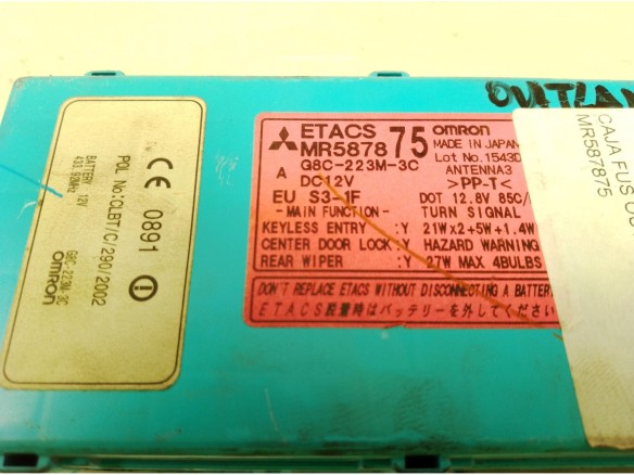MR587875, CAJA FUSIBLES INTERIOR (BSI) MITSUBISHI OUTLANDER II (CW_W)|Desguaces La Cabaña