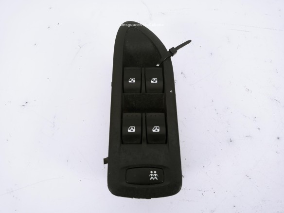8200018985A MANDO ELEVALUNAS PUERTA LAT DEL IZQ RENAULT LAGUNA II (BG0/1_)|Desguaces La Cabaña