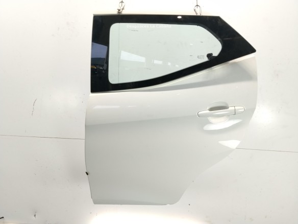 670040H030 PUERTA LAT TRA IZQ TOYOTA AYGO (_B4_)|Desguaces La Cabaña