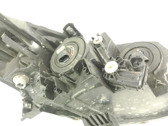 BDG751040 FARO IZQUIERDO MAZDA 3 Sedán (BL) |Desguaces La Cabaña