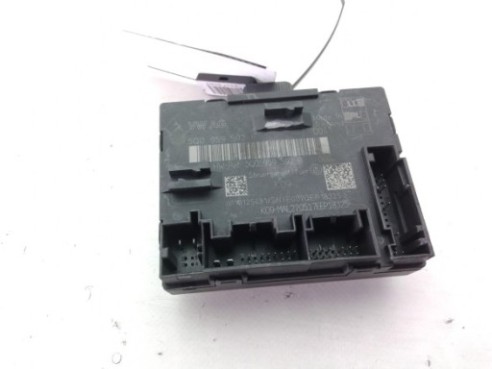 5Q0959592E CENTRALITA PUERTA AUDI A3 Sportback (8VA, 8VF)|Desguaces La Cabaña