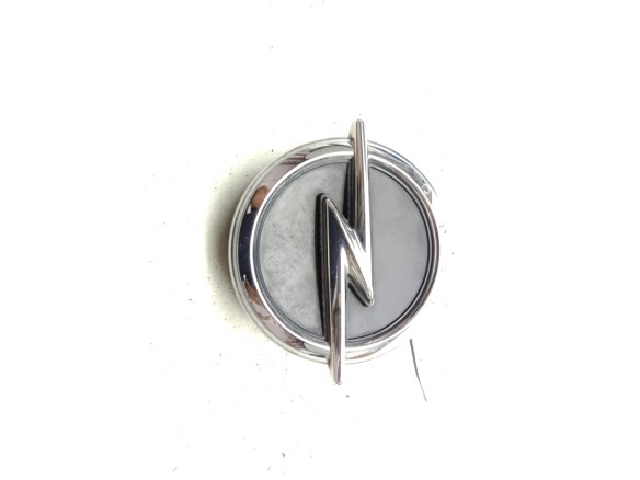   MANILLA PORTON / TAPA MALETA EXT OPEL CORSA F|Desguaces La Cabaña