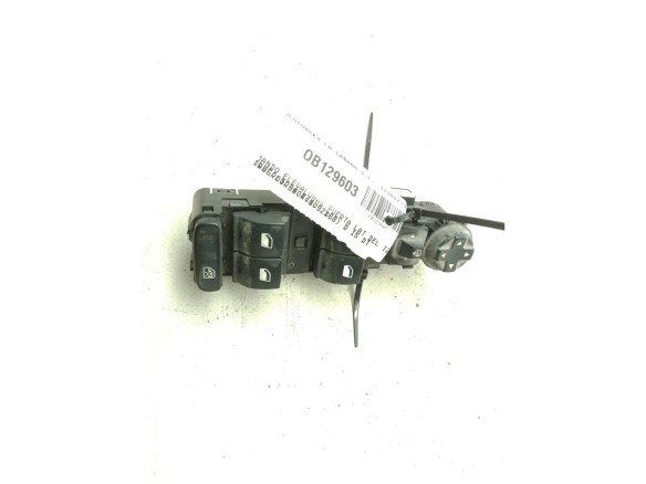 98044803ZD MANDO ELEVALUNAS PUERTA LAT DEL IZQ OPEL CORSA F|Desguaces La Cabaña