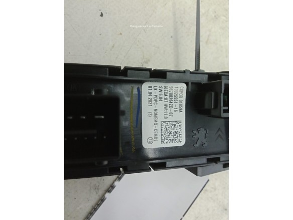 98044803ZD MANDO ELEVALUNAS PUERTA LAT DEL IZQ OPEL CORSA F|Desguaces La Cabaña