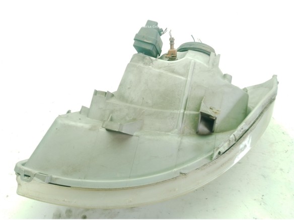 7700311372 FARO DERECHO RENAULT TRAFIC II Autobús (JL)|Desguaces La Cabaña