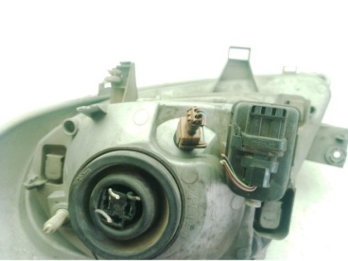 7700311372 FARO DERECHO RENAULT TRAFIC II Autobús (JL)|Desguaces La Cabaña