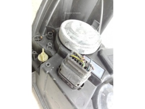 2269022 FARO IZQUIERDO FORD TRANSIT COURIER Furgón|Desguaces La Cabaña