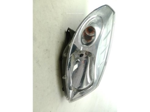 8200733877 FARO DERECHO DACIA SANDERO|Desguaces La Cabaña