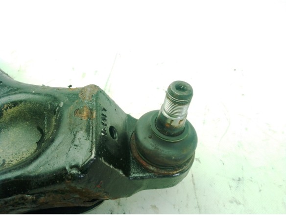 A9063304007 BRAZO SUSPENSION DEL IZQ INF MERCEDES BENZ SPRINTER 3,5-t Furgón (906)|Desguaces La Cabaña