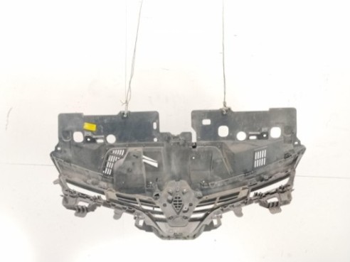 622563184R REJILLA / CALANDRA RENAULT CLIO IV (BH_)|Desguaces La Cabaña