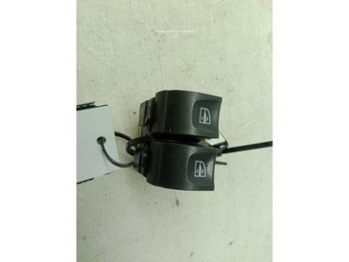 254112588R MANDO ELEVALUNAS PUERTA LAT DEL IZQ RENAULT CAPTUR (J5_, H5_)|Desguaces La Cabaña