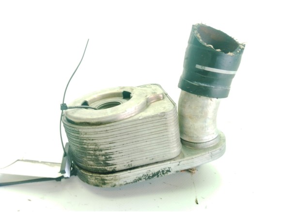 5801630223 ENFRIADOR ACEITE MOTOR IVECO DAILY VI Furgón|Desguaces La Cabaña