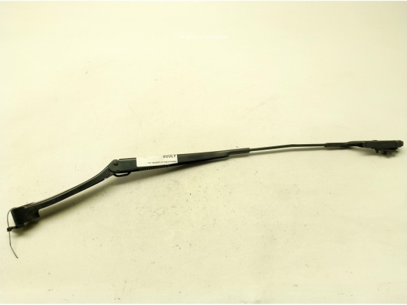 BRAZO LIMPIAPARABRISAS DEL DER KIA CEE'D Fastback (ED)|Desguaces La Cabaña