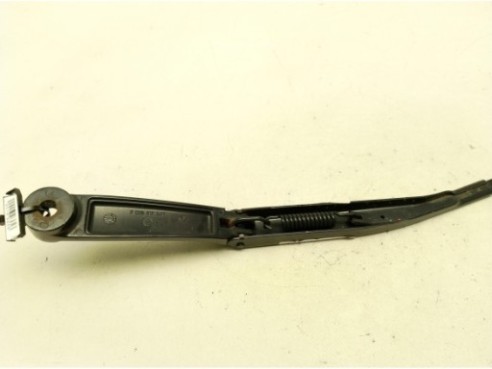 BRAZO LIMPIAPARABRISAS DEL DER KIA CEE'D Fastback (ED)|Desguaces La Cabaña