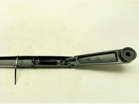 BRAZO LIMPIAPARABRISAS DEL DER HYUNDAI ix35 (LM, EL, ELH)|Desguaces La Cabaña