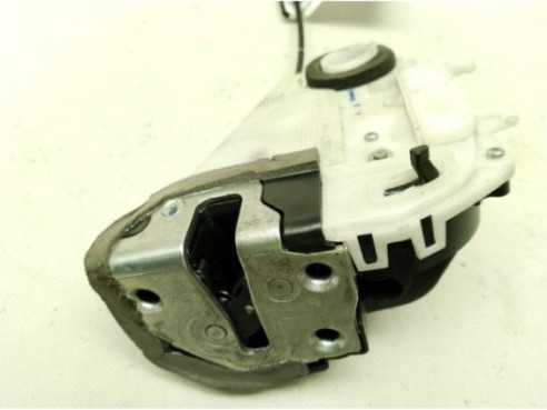 CERRADURA PUERTA LAT TRA IZQ TOYOTA YARIS (_P13_)|Desguaces La Cabaña