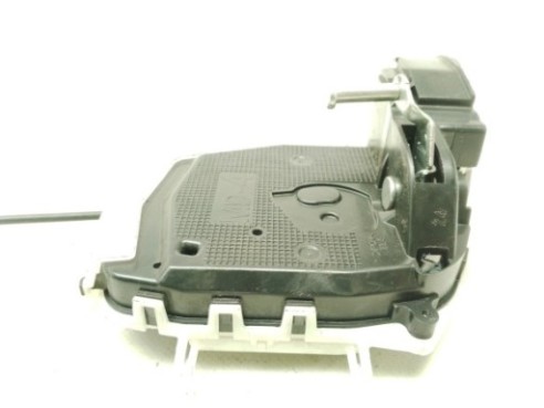 CERRADURA PUERTA LAT TRA IZQ TOYOTA YARIS (_P13_)|Desguaces La Cabaña