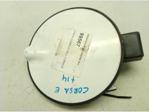 TAPA COMBUSTIBLE OPEL CORSA E (X15)|Desguaces La Cabaña