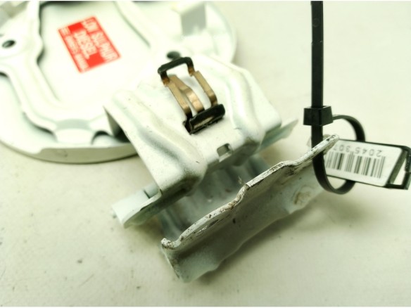 TAPA COMBUSTIBLE TOYOTA AURIS (_E18_)|Desguaces La Cabaña