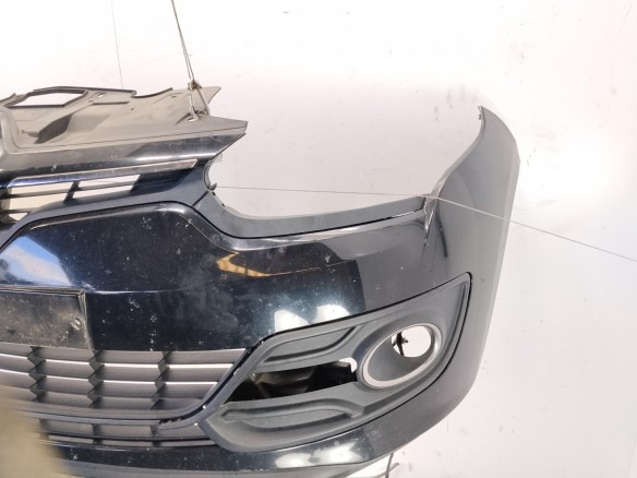 620221020R PARAGOLPES DEL RENAULT MEGANE III Fastback (BZ0_)|Desguaces La Cabaña