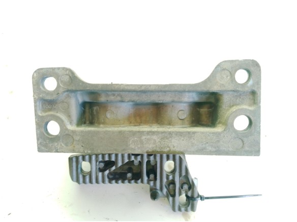   SOPORTE MOTOR DER RENAULT MASTER III Furgón (FV)|Desguaces La Cabaña