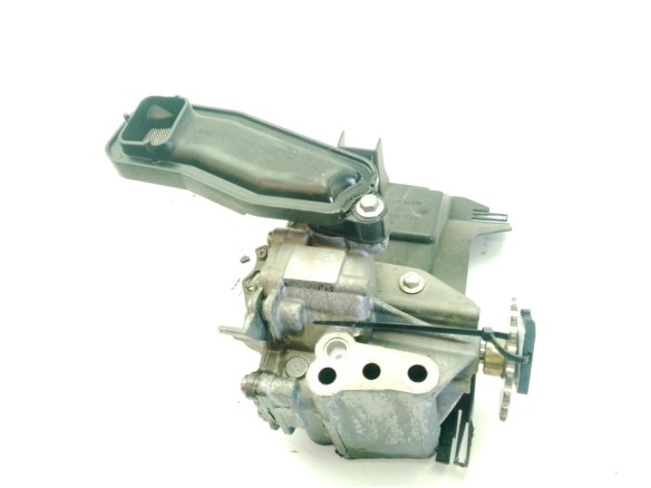 150009761R BOMBA ACEITE RENAULT MASTER III Furgón (FV)|Desguaces La Cabaña
