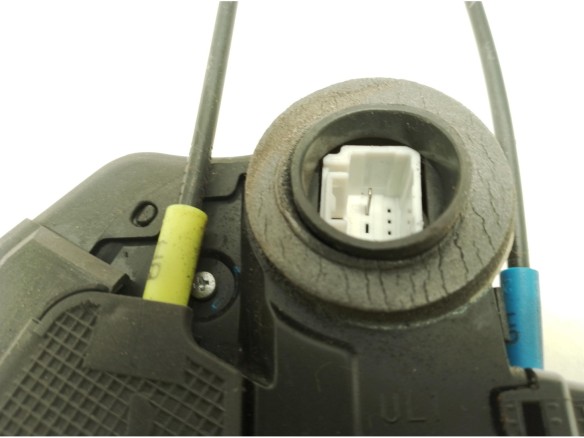 CERRADURA PUERTA LAT TRA IZQ TOYOTA AURIS (_E15_)|Desguaces La Cabaña