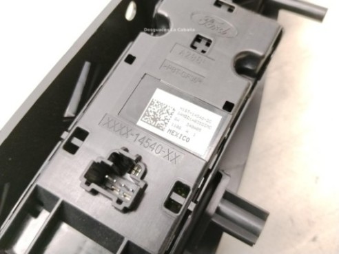   MANDO ELEVALUNAS PUERTA LAT DEL IZQ FORD FOCUS IV (HN)|Desguaces La Cabaña