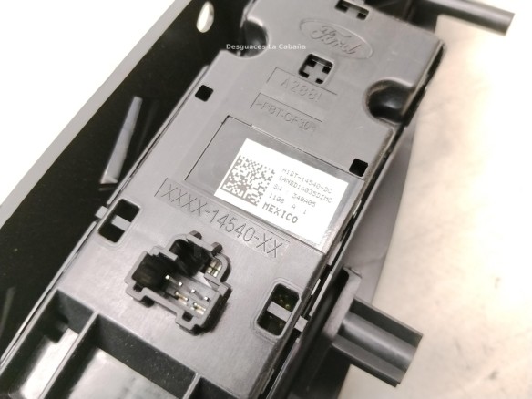   MANDO ELEVALUNAS PUERTA LAT DEL IZQ FORD FOCUS IV (HN)|Desguaces La Cabaña