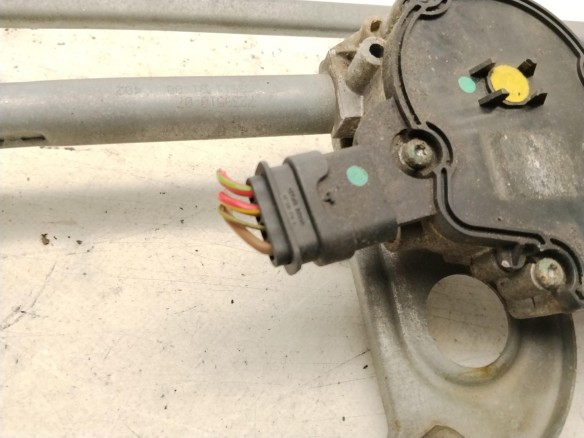 61617239510 MOTOR LIMPIAPARABRISAS DEL BMW 1 (F20)|Desguaces La Cabaña