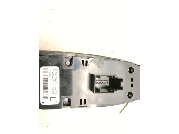  920810901 MANDO ELEVALUNAS PUERTA LAT DEL IZQ BMW 1 (F20)|Desguaces La Cabaña
