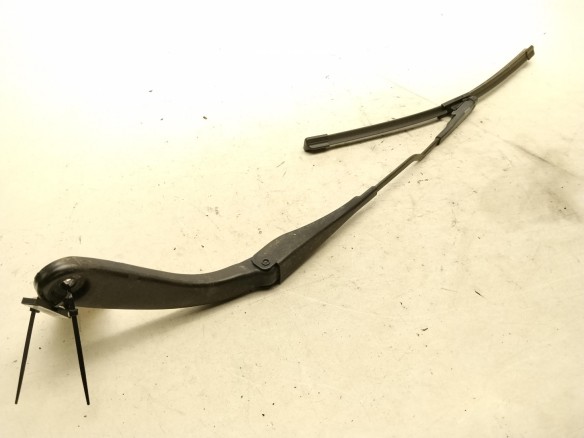 61617239519 BRAZO LIMPIAPARABRISAS DEL IZQ BMW 1 (F20)|Desguaces La Cabaña