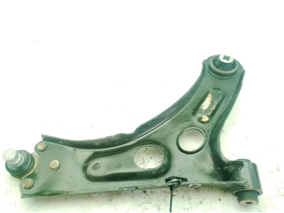 9857897880 BRAZO SUSPENSION DEL DER INF OPEL CORSA F|Desguaces La Cabaña