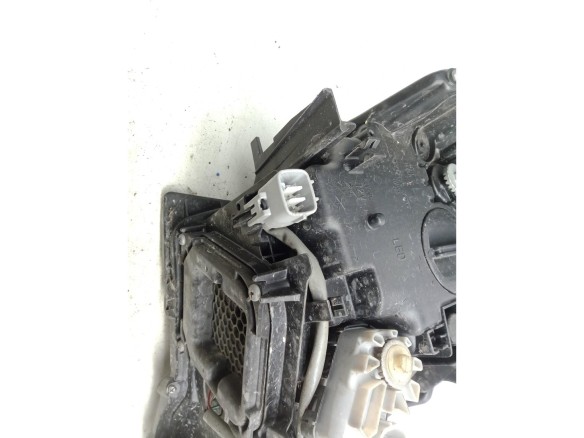 8118547393 FARO IZQUIERDO TOYOTA PRIUS (_W3_)|Desguaces La Cabaña