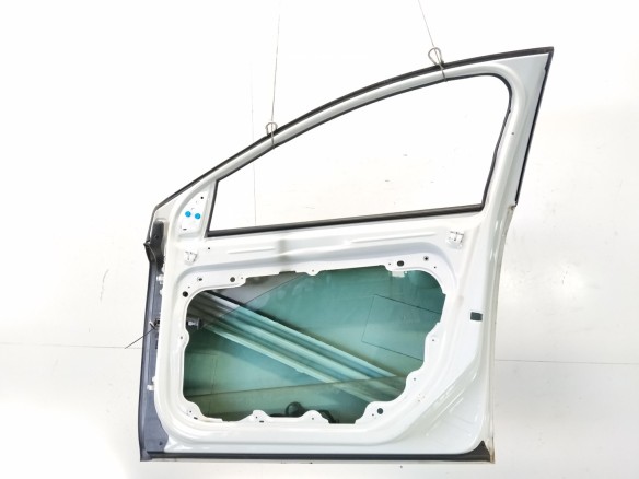 32321019 PUERTA LAT DEL DER VOLVO V40 Fastback (525, 526)|Desguaces La Cabaña