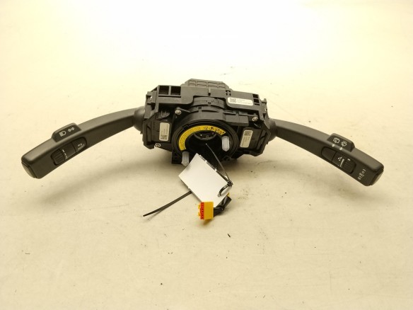  31456029 MANDO COMPLETO VOLVO V40 Fastback (525, 526)|Desguaces La Cabaña