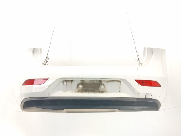 39820441 PARAGOLPES TRA VOLVO V40 Fastback (525, 526)|Desguaces La Cabaña