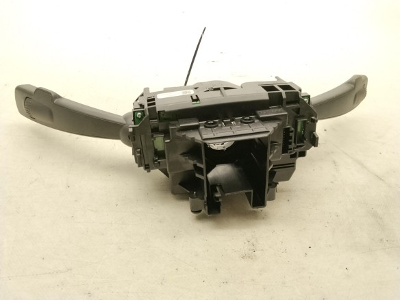  31456029 MANDO COMPLETO VOLVO V40 Fastback (525, 526)|Desguaces La Cabaña