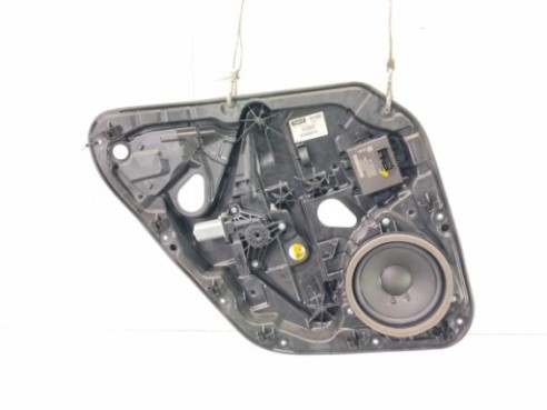 31276217 ELEVALUNAS PUERTA LAT TRA IZQ VOLVO V40 Fastback (525, 526)|Desguaces La Cabaña