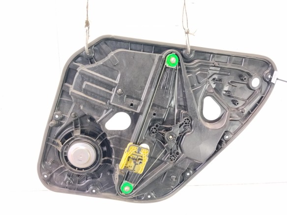 31276217 ELEVALUNAS PUERTA LAT TRA IZQ VOLVO V40 Fastback (525, 526)|Desguaces La Cabaña