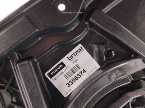 31301556 ELEVALUNAS PUERTA LAT DEL DER VOLVO V40 Fastback (525, 526)|Desguaces La Cabaña